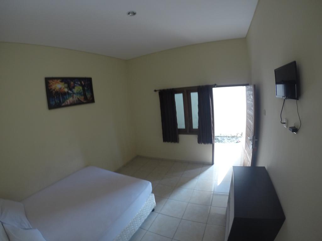 DeKa Homestay Mataram Buitenkant foto