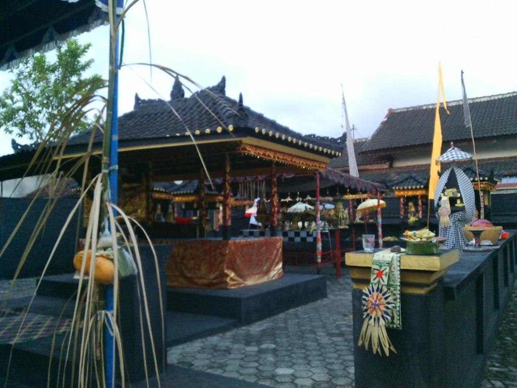 DeKa Homestay Mataram Buitenkant foto