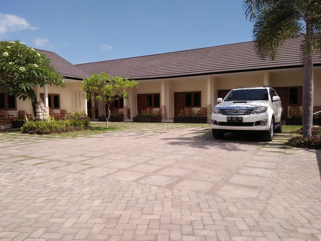 DeKa Homestay Mataram Buitenkant foto