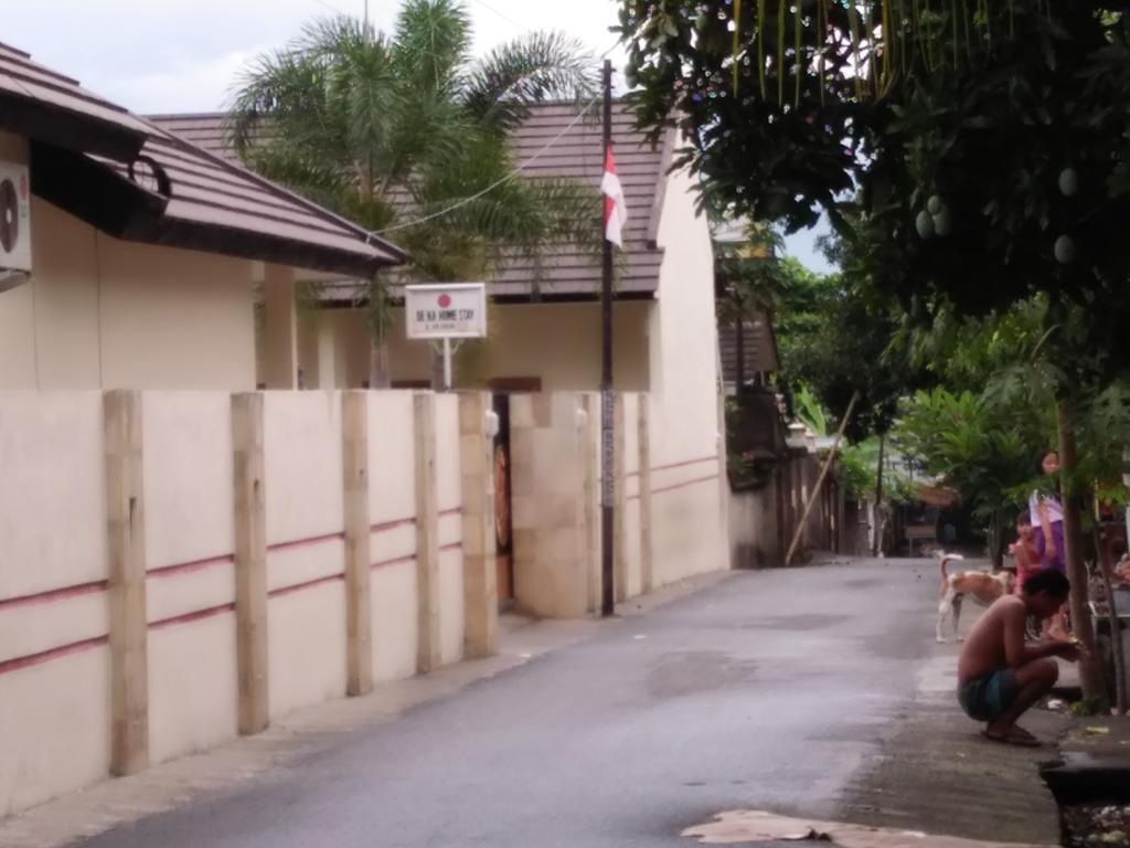 DeKa Homestay Mataram Buitenkant foto