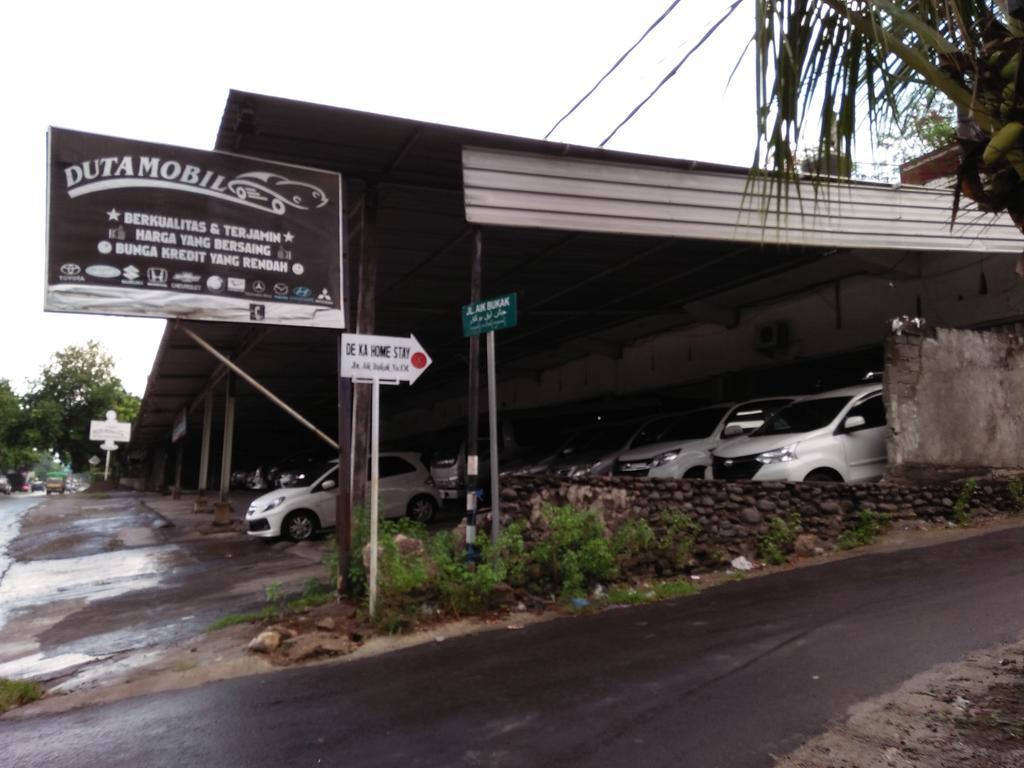 DeKa Homestay Mataram Buitenkant foto